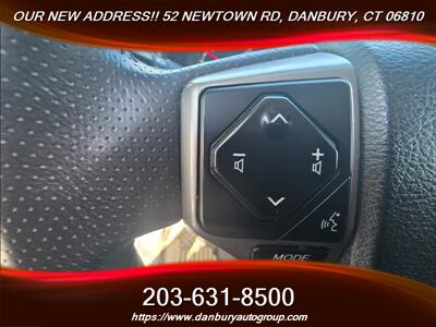 2020 Toyota 4Runner SR5   - Photo 13 - Danbury, CT 06810