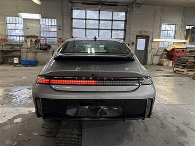 2023 Hyundai IONIQ 6 SEL - Photo 5 - Danbury, CT 06810