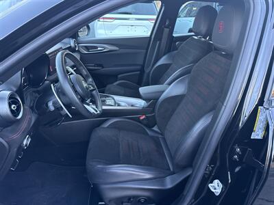 2024 Alfa Romeo Tonale Hybrid Veloce   - Photo 9 - Danbury, CT 06810