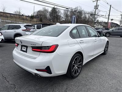 2022 BMW 330i xDrive - Photo 6 - Danbury, CT 06810