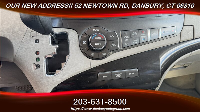 2013 Toyota Sienna LE 8-Passenger - Photo 14 - Danbury, CT 06810