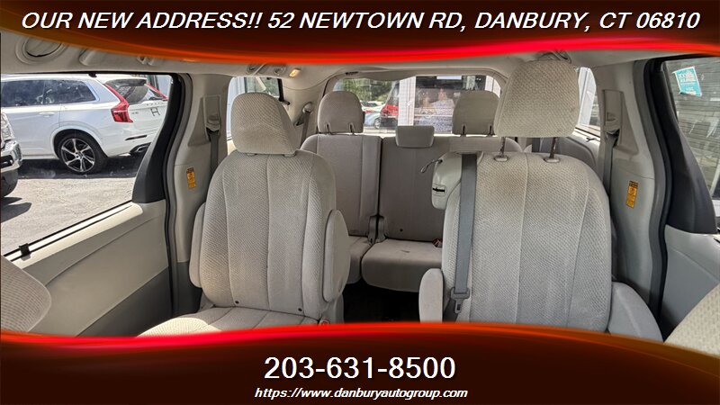 2013 Toyota Sienna LE 8-Passenger - Photo 11 - Danbury, CT 06810