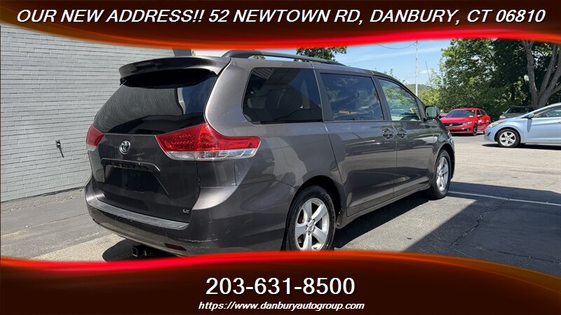 2013 Toyota Sienna LE 8-Passenger - Photo 5 - Danbury, CT 06810