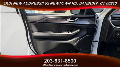 2022 Jeep Grand Cherokee Laredo - Photo 10 - Danbury, CT 06810