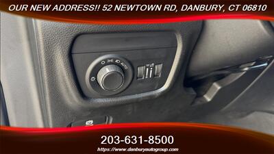 2022 Jeep Grand Cherokee Laredo - Photo 11 - Danbury, CT 06810