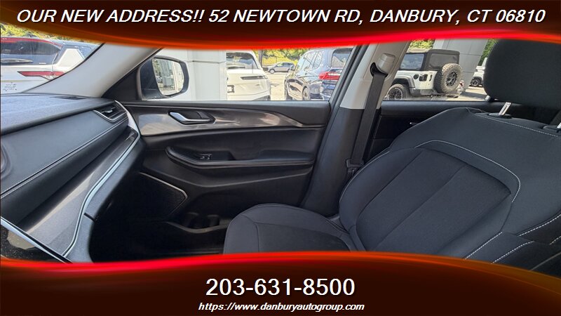 2022 Jeep Grand Cherokee Laredo - Photo 21 - Danbury, CT 06810