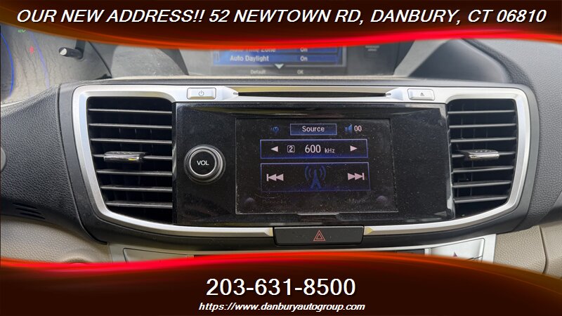 2014 Honda Accord Hybrid Touring - Photo 25 - Danbury, CT 06810