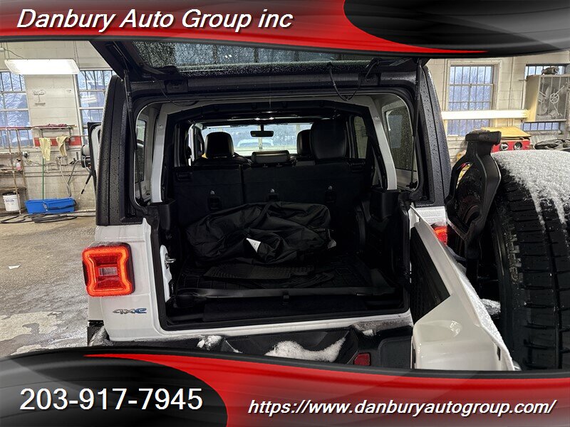2021 Jeep Wrangler Unlimited Sahara 4xe - Photo 14 - Danbury, CT 06810