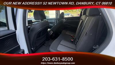 2025 Kia Sorento LX - Photo 13 - Danbury, CT 06810