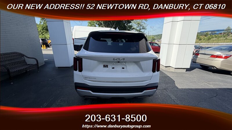 2025 Kia Sorento LX - Photo 4 - Danbury, CT 06810
