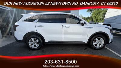 2025 Kia Sorento LX - Photo 5 - Danbury, CT 06810
