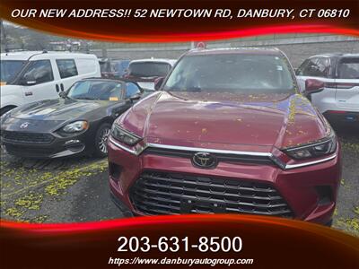 2025 Toyota Grand Highlander LE   - Photo 2 - Danbury, CT 06810