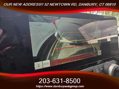 2025 Toyota Grand Highlander LE   - Photo 15 - Danbury, CT 06810
