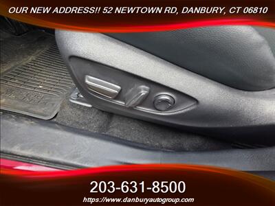 2025 Toyota Grand Highlander LE   - Photo 9 - Danbury, CT 06810