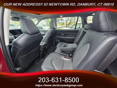 2025 Toyota Grand Highlander LE   - Photo 6 - Danbury, CT 06810