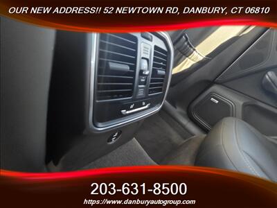 2020 Porsche Macan   - Photo 8 - Danbury, CT 06810