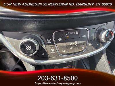 2017 Chevrolet Volt Premier   - Photo 12 - Danbury, CT 06810