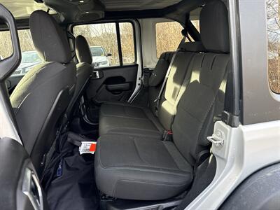 2024 Jeep Wrangler Rubicon 4xe - Photo 13 - Danbury, CT 06810
