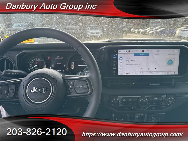 2024 Jeep Wrangler Rubicon 4xe - Photo 10 - Danbury, CT 06810