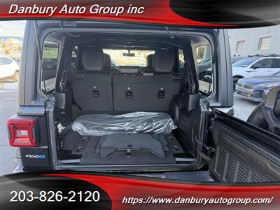 2023 Jeep Wrangler Sahara 4xe   - Photo 11 - Danbury, CT 06810