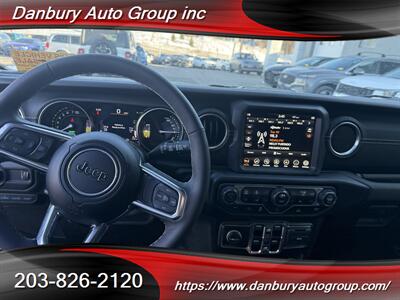 2023 Jeep Wrangler Sahara 4xe   - Photo 8 - Danbury, CT 06810