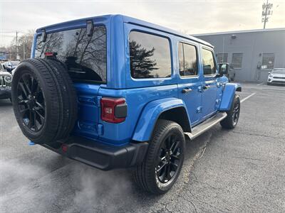 2023 Jeep Wrangler Sahara 4xe - Photo 6 - Danbury, CT 06810