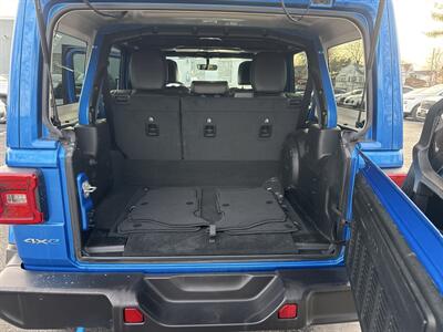 2023 Jeep Wrangler Sahara 4xe - Photo 14 - Danbury, CT 06810