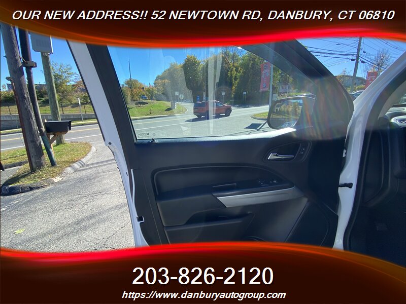 2022 Chevrolet Colorado LT - Photo 10 - Danbury, CT 06810