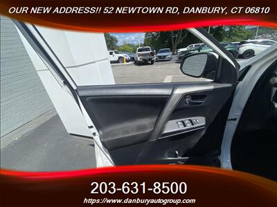 2015 Toyota RAV4 XLE   - Photo 12 - Danbury, CT 06810