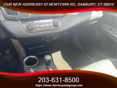2015 Toyota RAV4 XLE   - Photo 16 - Danbury, CT 06810