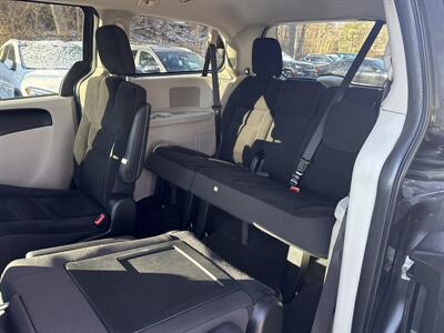 2017 Dodge Grand Caravan SE   - Photo 11 - Danbury, CT 06810