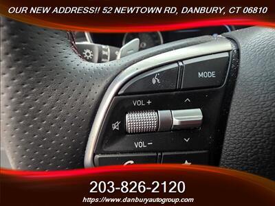2023 Genesis G70 2.0T  AWD - Photo 13 - Danbury, CT 06810