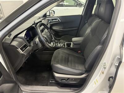 2024 Mitsubishi Outlander PHEV SE - Photo 9 - Danbury, CT 06810