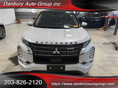 2024 Mitsubishi Outlander PHEV SE   - Photo 2 - Danbury, CT 06810