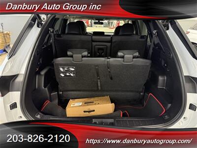 2024 Mitsubishi Outlander PHEV SE   - Photo 13 - Danbury, CT 06810