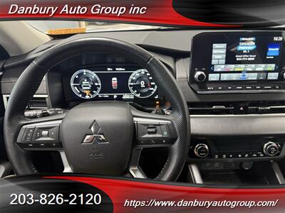 2024 Mitsubishi Outlander PHEV SE   - Photo 10 - Danbury, CT 06810