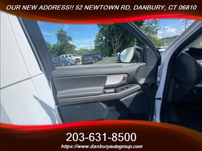 2025 Ford Expedition Active   - Photo 12 - Danbury, CT 06810