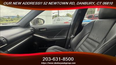 2017 Lexus IS 300   - Photo 12 - Danbury, CT 06810
