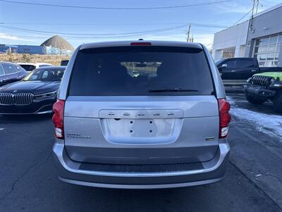 2017 Dodge Grand Caravan SE   - Photo 5 - Danbury, CT 06810