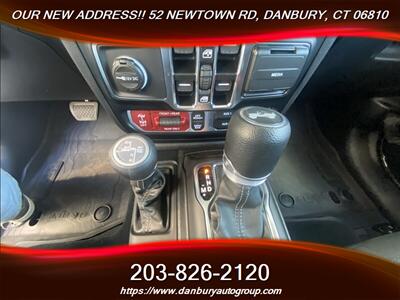 2024 Jeep Wrangler Rubicon 4xe   - Photo 24 - Danbury, CT 06810