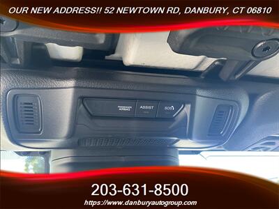 2024 Jeep Wrangler Rubicon 4xe - Photo 23 - Danbury, CT 06810