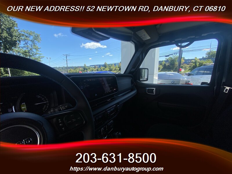 2024 Jeep Wrangler Rubicon 4xe - Photo 18 - Danbury, CT 06810