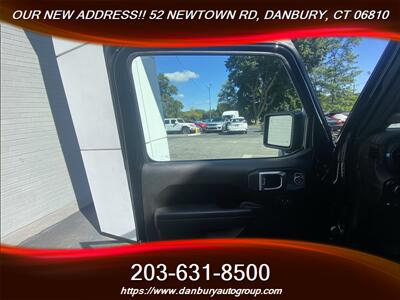 2024 Jeep Wrangler Rubicon 4xe - Photo 10 - Danbury, CT 06810