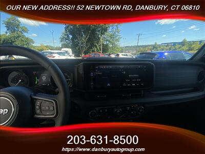 2024 Jeep Wrangler Rubicon 4xe - Photo 21 - Danbury, CT 06810