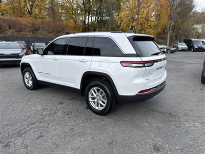 2023 Jeep Grand Cherokee Laredo - Photo 3 - Danbury, CT 06810