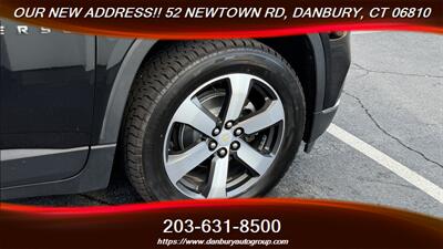 2020 Chevrolet Traverse LT Leather   - Photo 10 - Danbury, CT 06810