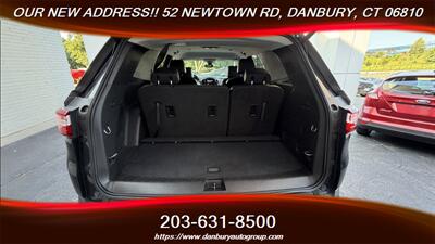 2020 Chevrolet Traverse LT Leather   - Photo 28 - Danbury, CT 06810