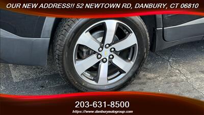 2020 Chevrolet Traverse LT Leather   - Photo 9 - Danbury, CT 06810