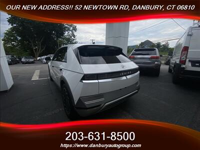 2023 Hyundai IONIQ 5 Limited   - Photo 4 - Danbury, CT 06810