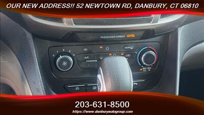 2022 Ford Transit Connect XLT - Photo 21 - Danbury, CT 06810